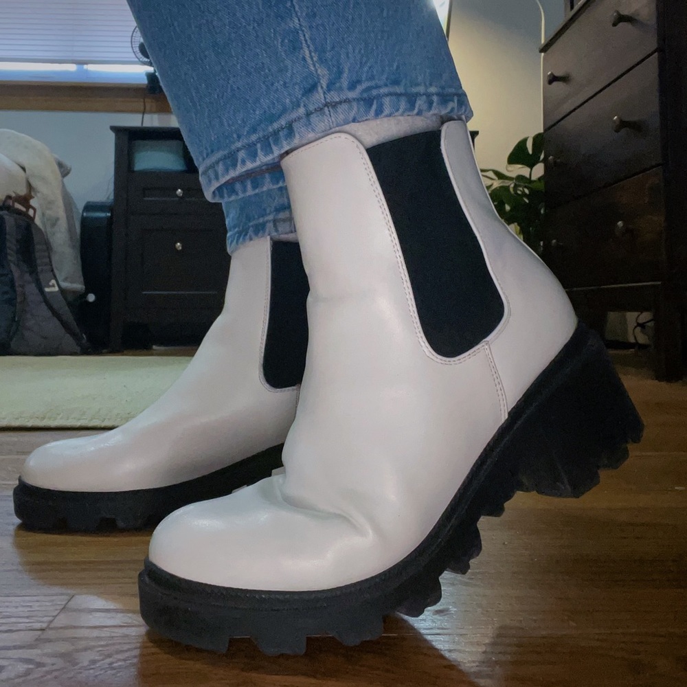 white chelsea boots